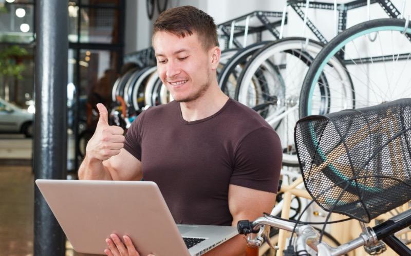 <p>Plan een vrijblijvende demosessie en ontdek hoe FietsenCatalogus jou volledig kan ontzorgen. Kies de vorm die jou het beste past; een persoonlijke afspraak in jouw winkel of een digitale ontmoeting op afstand.</p>